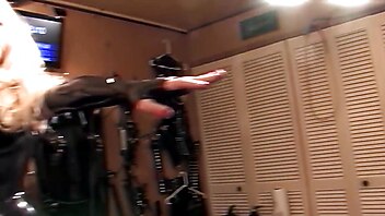 Latex mistress, Femdom slave extreme, Blonde extreme, You is my latex slave, Vídeo de porno xxx