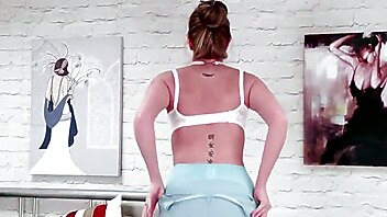 Blonde bigtits bed, British holly kiss, Finger on bed, Busty milf solo, British girl having sex