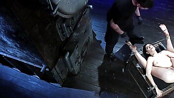 Extrem bondage, Sadism extreme, Brunette hd, Hanging extreme, Hanging torture