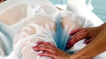 Amateur lesbian threesome rimming, Hot massage, Lesbian rimjob massage, Hot girl massage, Milf lesbo rimming, ass eating lesbians