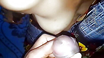 Desi aunty choot, Village girl piss, Padosan ki chudai, Padosan bhabhi ki chudai, Indian village aunty piss